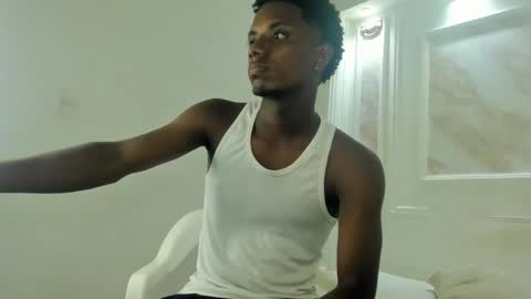 Snapshot of amare_25 chatting on October 2025 08:17:01 PM Amare online show from October 2025 08:17:01 PM