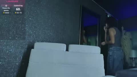 Snapshot of amarettho chatting on October 2025 10:43:02 AM Emily online show from October 2025 10:43:02 AM