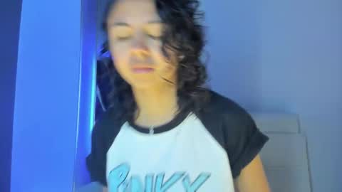 Snapshot of amarettho chatting on October 2025 11:29:02 AM Emily online show from October 2025 11:29:02 AM