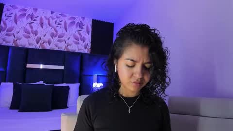 Snapshot of amarettho chatting on October 2025 11:10:01 AM Emily online show from October 2025 11:10:01 AM