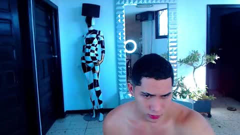 Husain junior lian dante and mask online show from February 2025 01:30:02 PM
