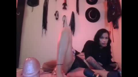 amayamillarodriguez online show from December 2024 06:42:02 PM