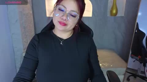 Snapshot of ambar72_b chatting on November 2025 01:02:01 PM LIVE 0730AM-0200PM online show from November 2025 01:02:01 PM