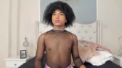 Ambar Colling online show from February 2025 04:10:02 PM