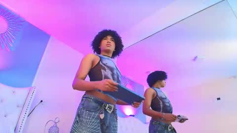 Ambar Colling online show from October 2025 02:58:02 PM