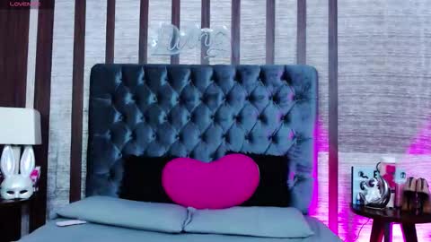 Snapshot of ambar_jonesx chatting on November 2025 11:21:01 AM Ambar Jones online show from November 2025 11:21:01 AM