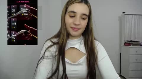 Snapshot of ambar_lynn chatting on October 2025 05:46:02 PM mbar online show from October 2025 05:46:02 PM