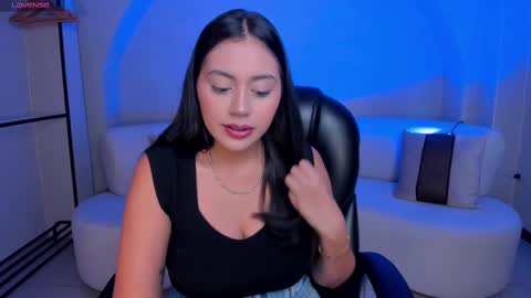 Ambar  online show from October 2025 12:03:01 PM