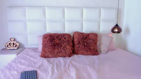 Ambar  online show from November 2025 07:25:01 PM