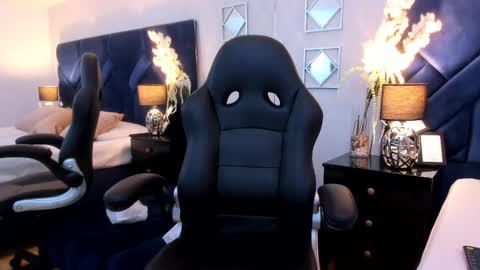 AmbarSantany  online show from October 2025 11:02:01 PM