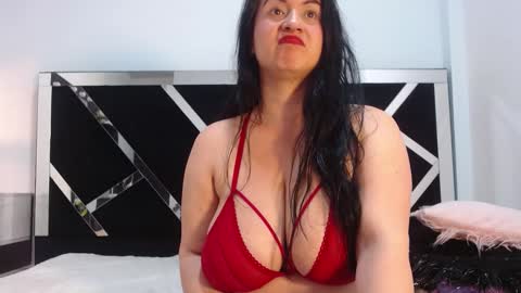   online show from December 2024 08:58:01 PM