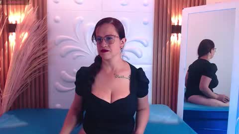 MIA online show from September 2025 03:05:01 AM