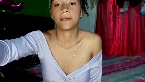 Snapshot of amber_chart chatting on October 2025 01:50:01 AM Amber online show from October 2025 01:50:01 AM