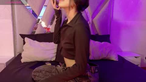 Amber online show from September 2025 03:24:01 PM