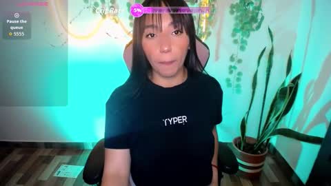 Amber online show from September 2025 01:02:01 PM
