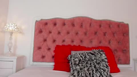 julieta  online show from September 2025 12:27:02 PM