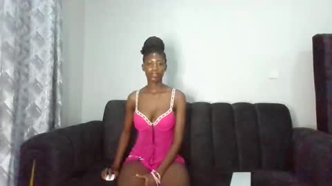 Snapshot of amberheat chatting on October 2025 08:32:01 PM CAMI online show from October 2025 08:32:01 PM