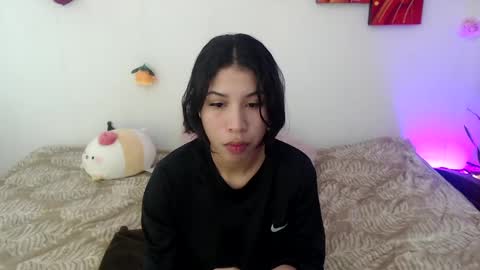 Snapshot of amberjeong chatting on December 2024 09:37:01 PM Amber Jeong online show from December 2024 09:37:01 PM