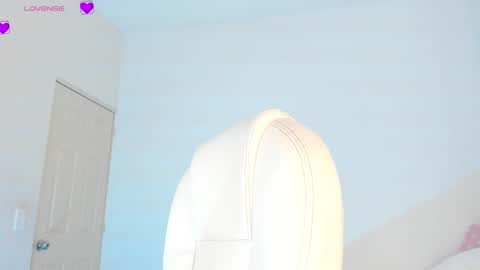 Amber online show from October 2025 02:56:02 PM