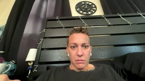 Snapshot of amberneddie chatting on October 2025 03:58:01 PM Amberneddie online show from October 2025 03:58:01 PM