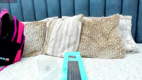 Amber online show from February 2025 04:09:02 AM