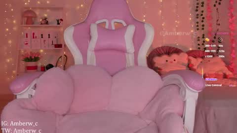 IG - TW Amberw c online show from September 2025 02:22:01 AM