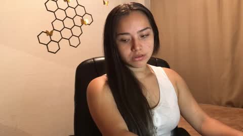 Amelia online show from September 2025 01:00:02 PM