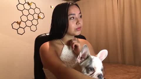 Amelia online show from October 2025 12:09:01 PM