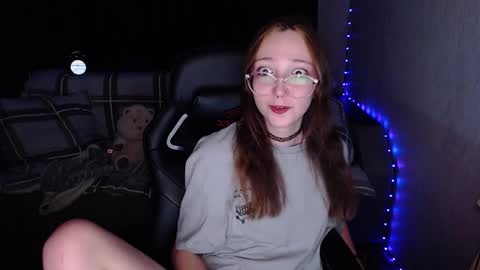 Snapshot of ameliakamishiro chatting on October 2025 09:04:02 PM Amelia online show from October 2025 09:04:02 PM