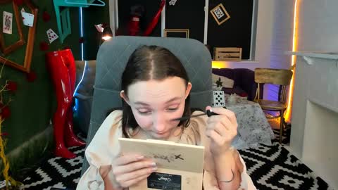 Amelia online show from December 2024 05:53:02 AM