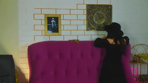 Amelia online show from January 2025 11:34:02 AM