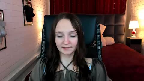 Amelia online show from November 2025 06:23:02 PM