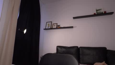 Amelia   online show from October 2025 08:24:01 AM