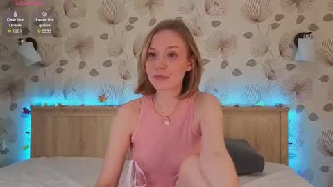 Snapshot of ameliamurrr chatting on November 2025 08:03:02 AM Emmy online show from November 2025 08:03:02 AM