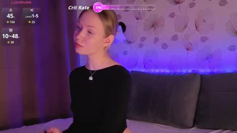 Snapshot of ameliamurrr chatting on November 2025 09:45:01 AM Emmy online show from November 2025 09:45:01 AM