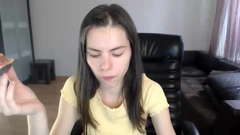 Amelie online show from September 2025 11:54:01 AM