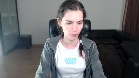 Amelie online show from September 2025 04:19:01 PM