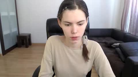 Amelie online show from September 2025 08:38:02 AM