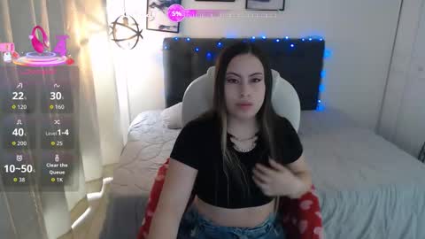 Snapshot of amelierose1 chatting on December 2025 02:22:02 PM Amelie online show from December 2025 02:22:02 PM