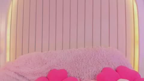 Amelia online show from September 2025 01:00:01 AM