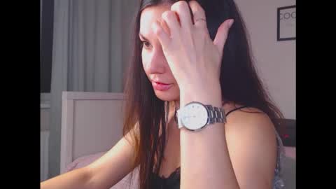 Snapshot of amelinamersi chatting on September 2025 05:01:01 PM amelinamersi online show from September 2025 05:01:01 PM