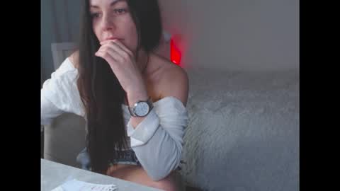 Snapshot of amelinamersi chatting on September 2025 05:25:01 PM amelinamersi online show from September 2025 05:25:01 PM