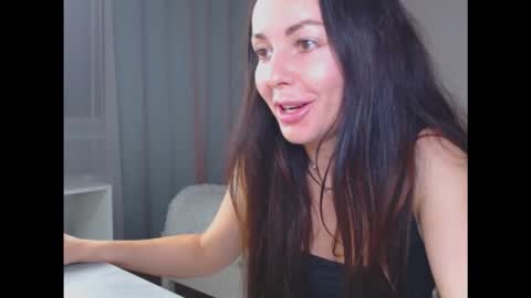 Snapshot of amelinamersi chatting on September 2025 05:15:02 PM amelinamersi online show from September 2025 05:15:02 PM