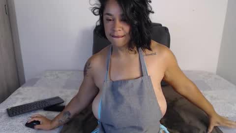 Snapshot of ameliponce chatting on November 2025 01:21:02 PM Amelia online show from November 2025 01:21:02 PM