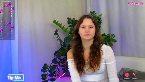 AmeliRoyse online show from September 2025 05:37:01 PM