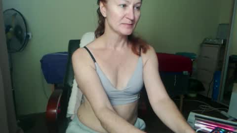 Snapshot of amelly777 chatting on November 2025 01:42:02 PM amelly777 online show from November 2025 01:42:02 PM