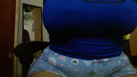 Snapshot of ames9001 chatting on October 2025 11:32:02 AM Mari online show from October 2025 11:32:02 AM