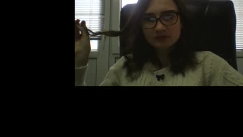 Julia  online show from February 2025 09:51:02 AM