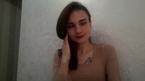 Julia  online show from March 2025 06:04:01 AM