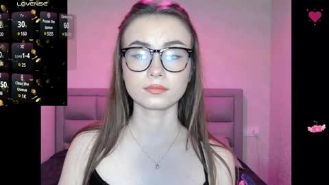 Snapshot of amina_lux chatting on January 2025 11:59:02 PM Amina online show from January 2025 11:59:02 PM
